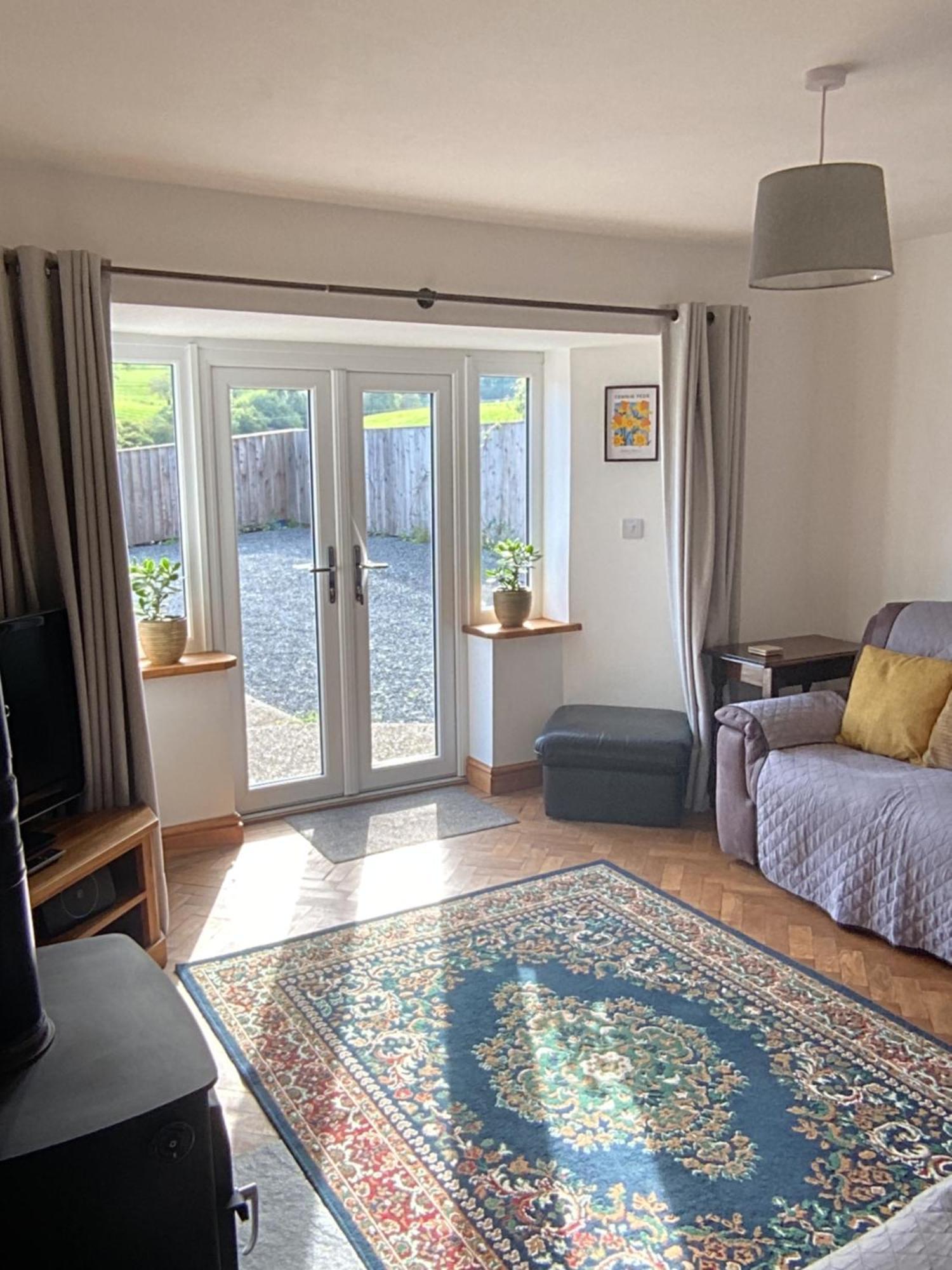 3 Bedroom Bungalow In Llanrhaeadr Ym Oswestry Eksteriør billede